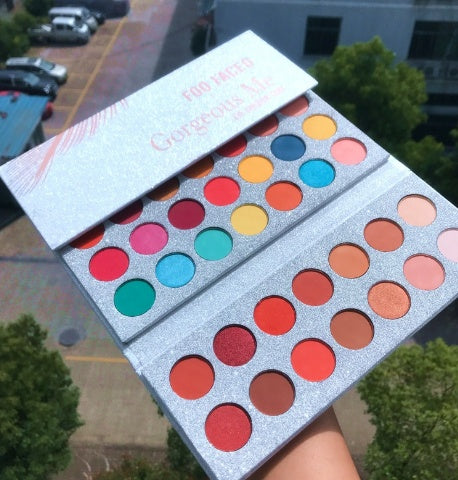 Palette Ultra Pigmentée – Explosion de Créativité (63 Couleurs)