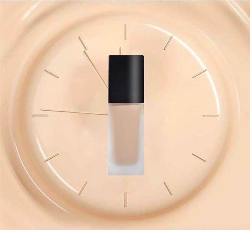 Fond de teint liquide ponctuel multifonctionnel