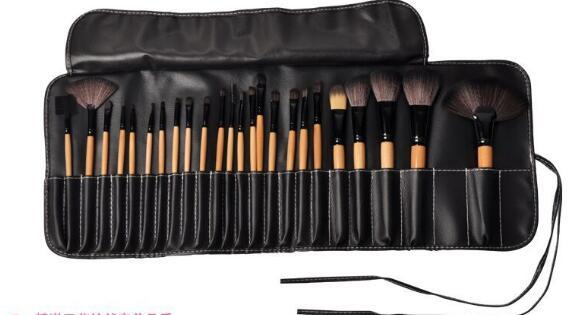 Set de 24 Pinceaux de Maquillage Professionnels avec Étui Cadeau