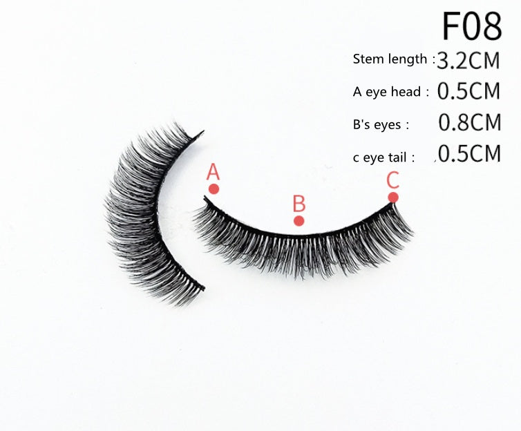 Eyeliner Adhésif avec Faux Cils Multicouches Croisés - Effet Naturel et Élégant